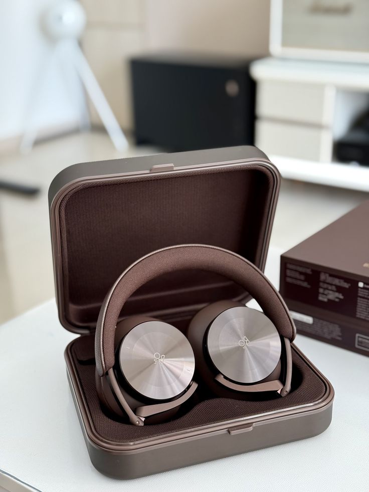 Bang & Olufsen Beoplay H100 Review (2026): Are These the Ultimate Luxury Headphones? 🎧✨
