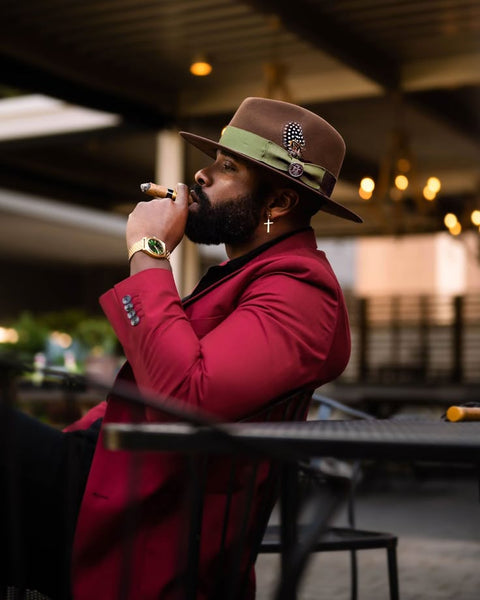 TOP OFF YOUR LOOK WITH TIMELESS CONFIDENCE. 🔥