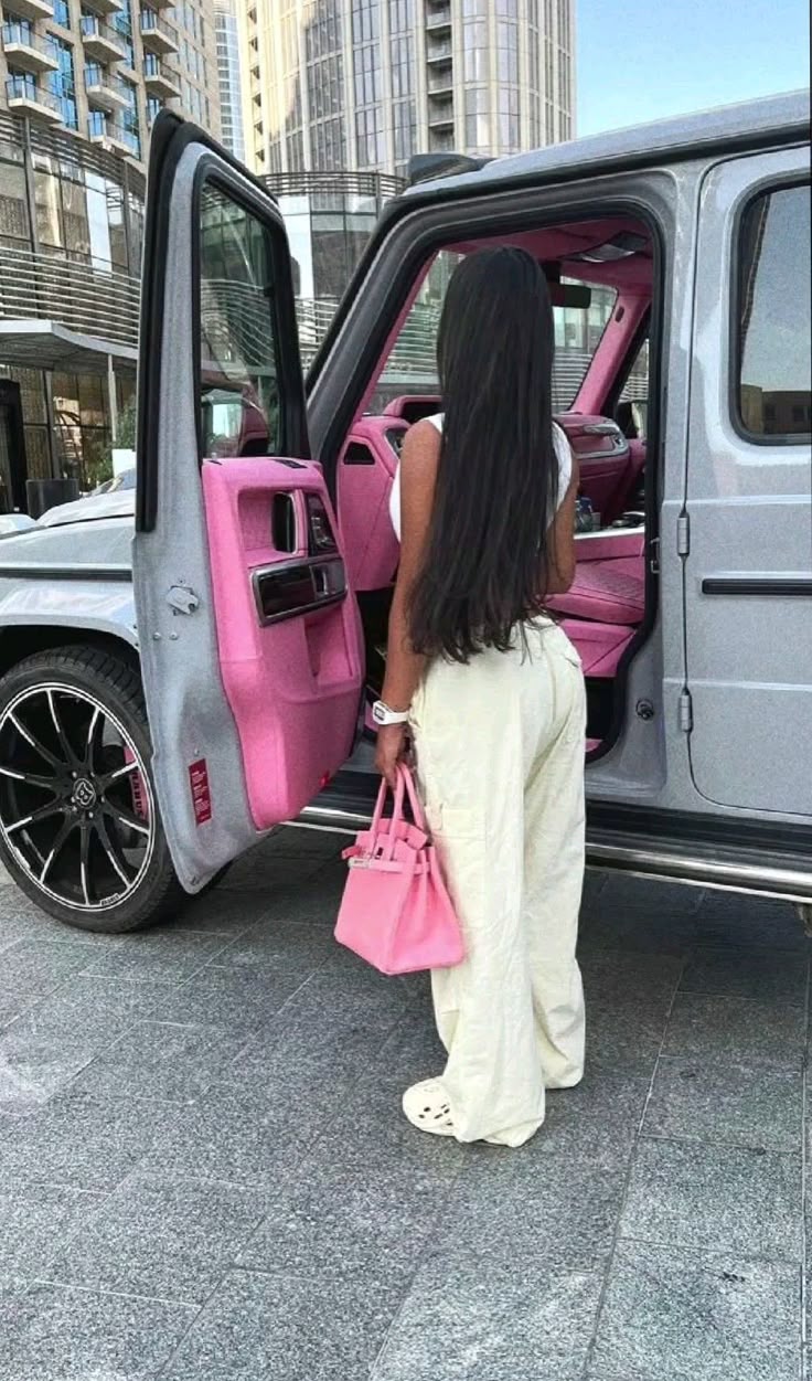 Hermès Pre-Loved Birkin 30 in Rose Mexico - Quiet Luxury. Proven Value. Zero Regret Purchase. 👜✨