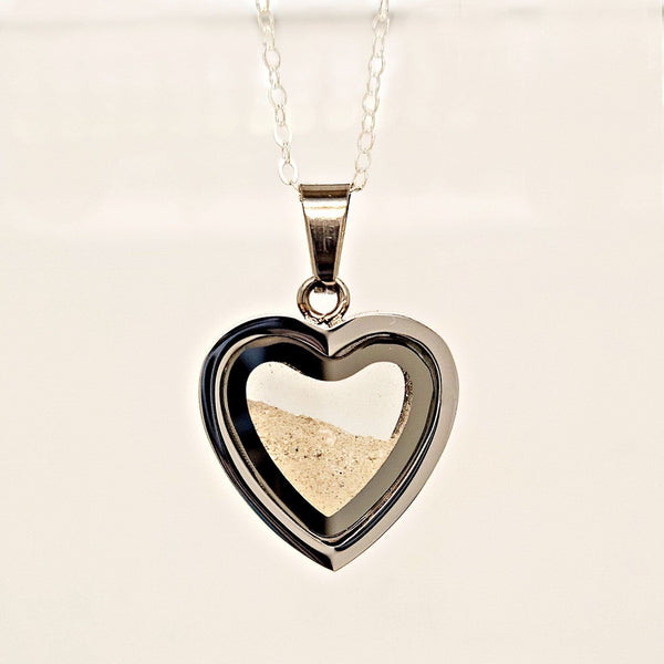 Keep Love Close Forever – Elegant Glass Heart Urn Necklace for Ashes
