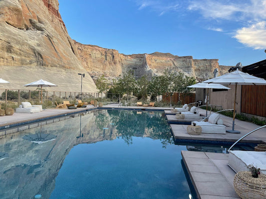 Top 5 Luxury Weekend Getaways for High-Income Couples (Elite Travel Guide) 🌴✨👑